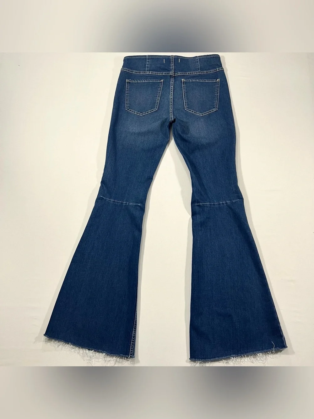 Free People Flare Bell Bottom Pull-on Jeans 28 Raw Hem Festival Boho Y2K